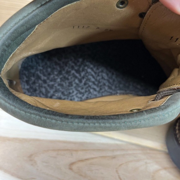 H.S. TRASK & Co Buffalo Hide Boots Mens 8.5 Hand Crafted Brown Green Style 1117 - Picture 16 of 16